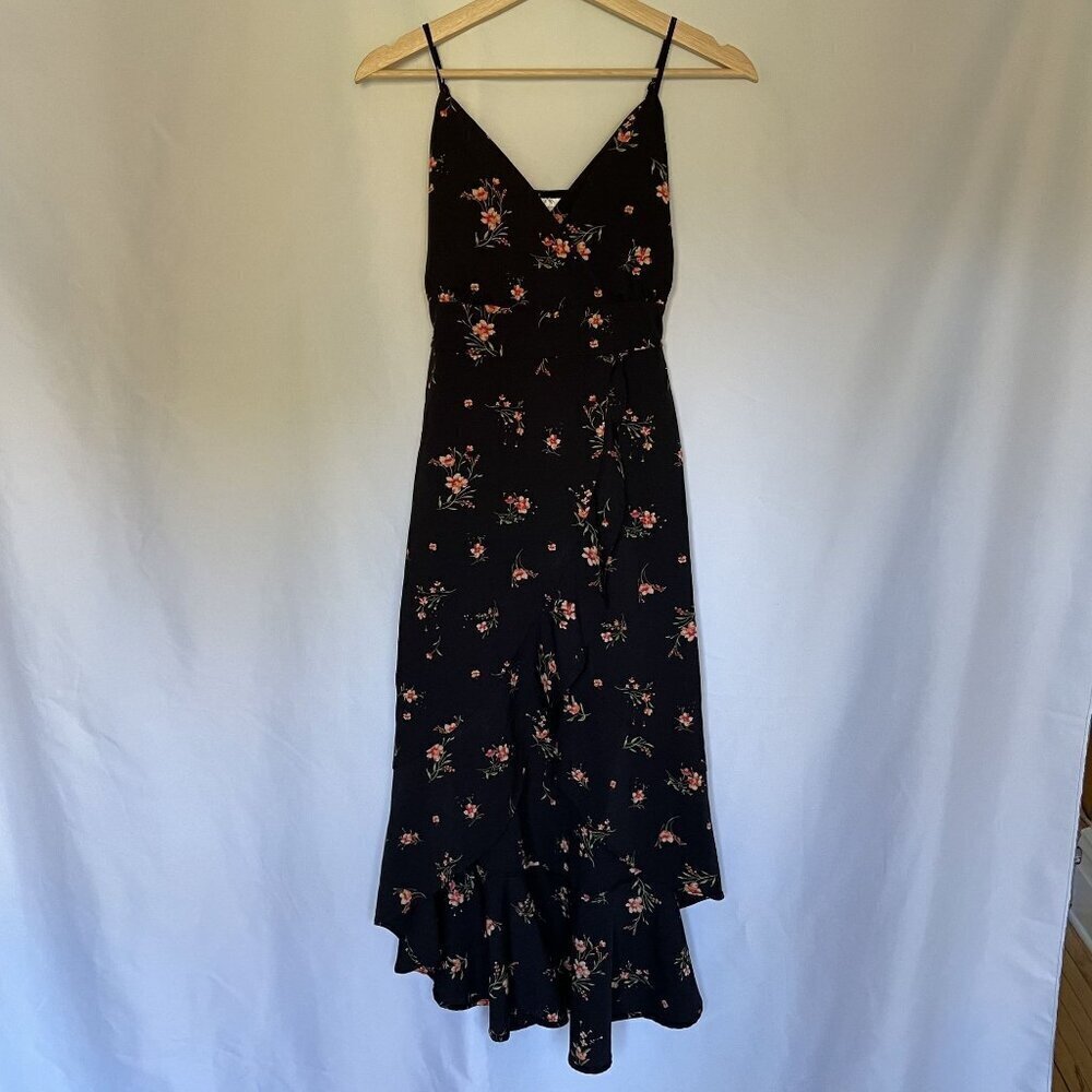 No Boundaries Black Floral Wrap Maxi Dress S lightweight v-neck summer flowy‎